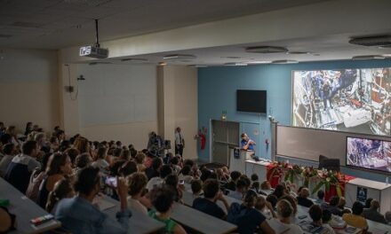 Thomas Pesquet fait salle comble en Martinique