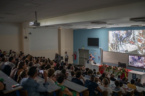 Thomas Pesquet fait salle comble en Martinique