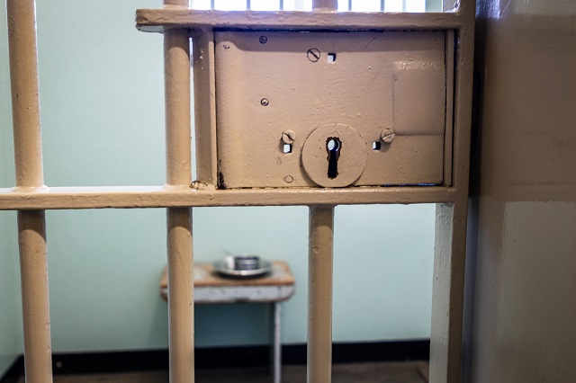 Surpopulation carcérale : quelles alternatives à l’emprisonnement ?