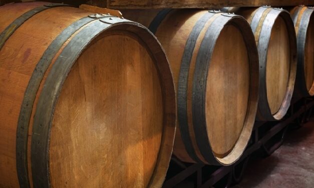 Surtaxation du rhum : le Gouvernement recule face à la fronde de Victorin Lurel